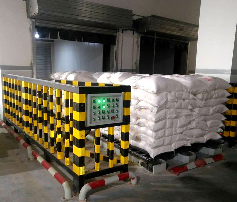 往復(fù)式升降機